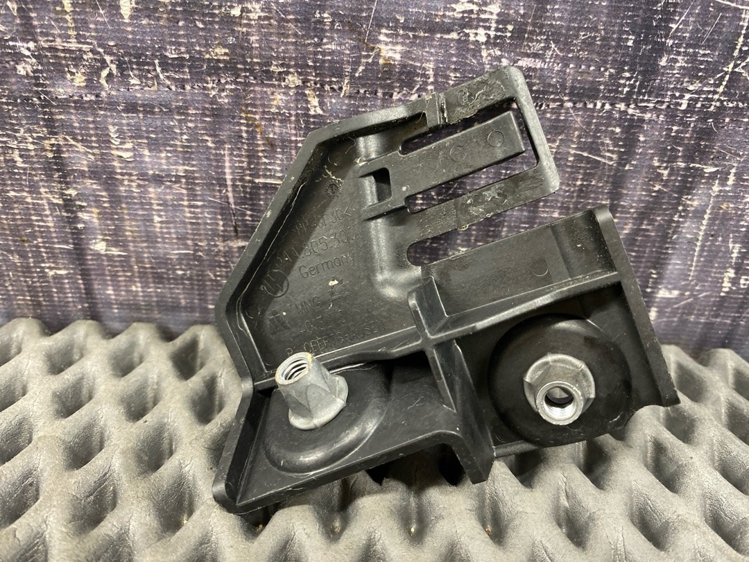 Крепление фары, 980 рублей, Красноярск