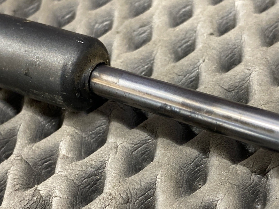 Амортизатор капота, 1040 рублей, Красноярск