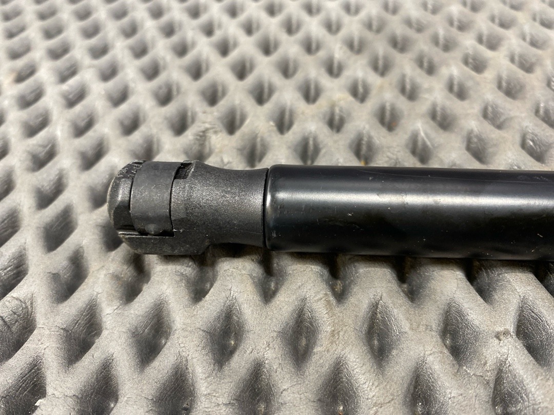 Амортизатор капота, 1040 рублей, Красноярск