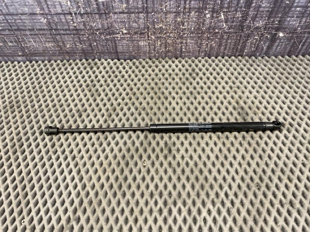 Амортизатор багажника, 1010 рублей, Красноярск