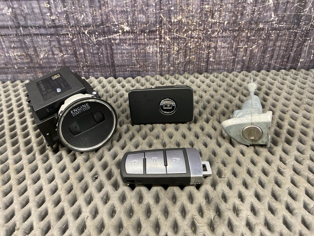 Комплект замков с ключом, 5390 рублей, Красноярск