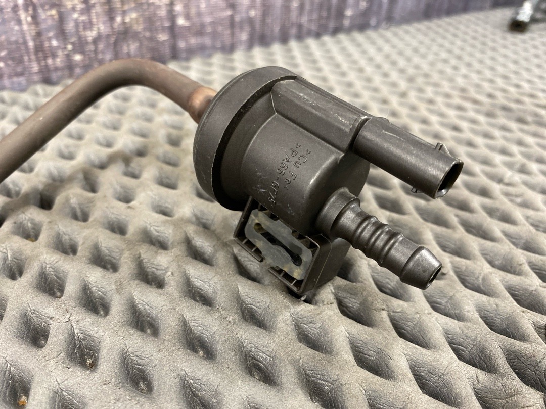 Клапан вентиляции топливного бака, 3730 рублей, Красноярск