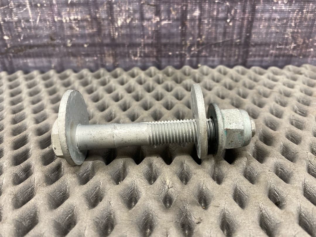 Болт развальный, 710 рублей, Красноярск