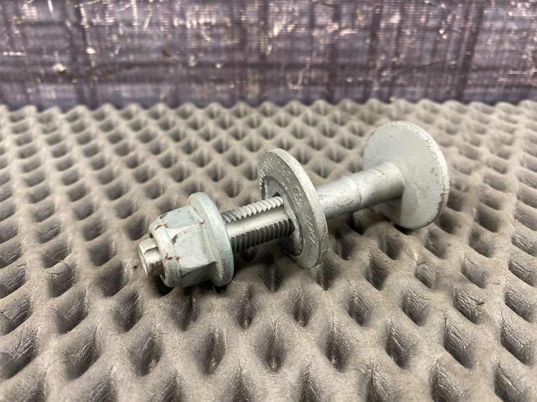 Болт развальный, 710 рублей, Красноярск