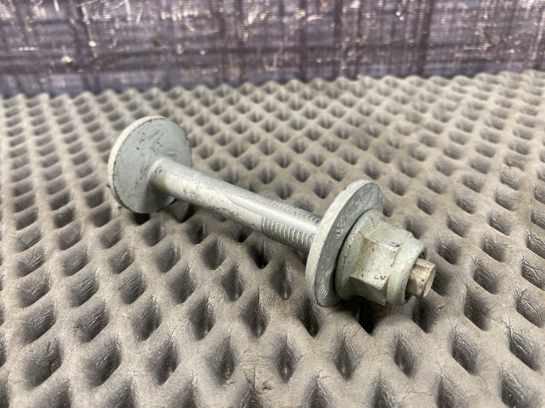 Болт развальный, 710 рублей, Красноярск