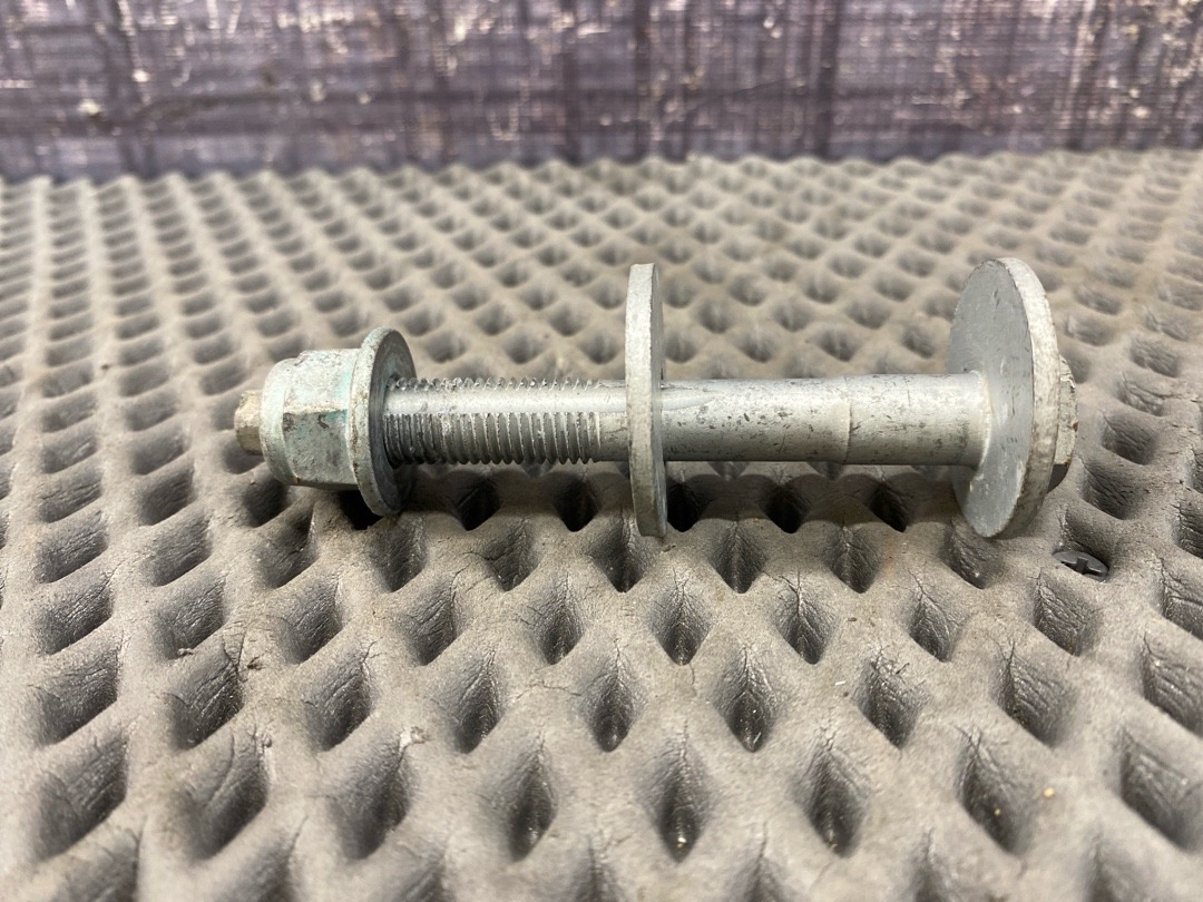 Болт развальный, 710 рублей, Красноярск