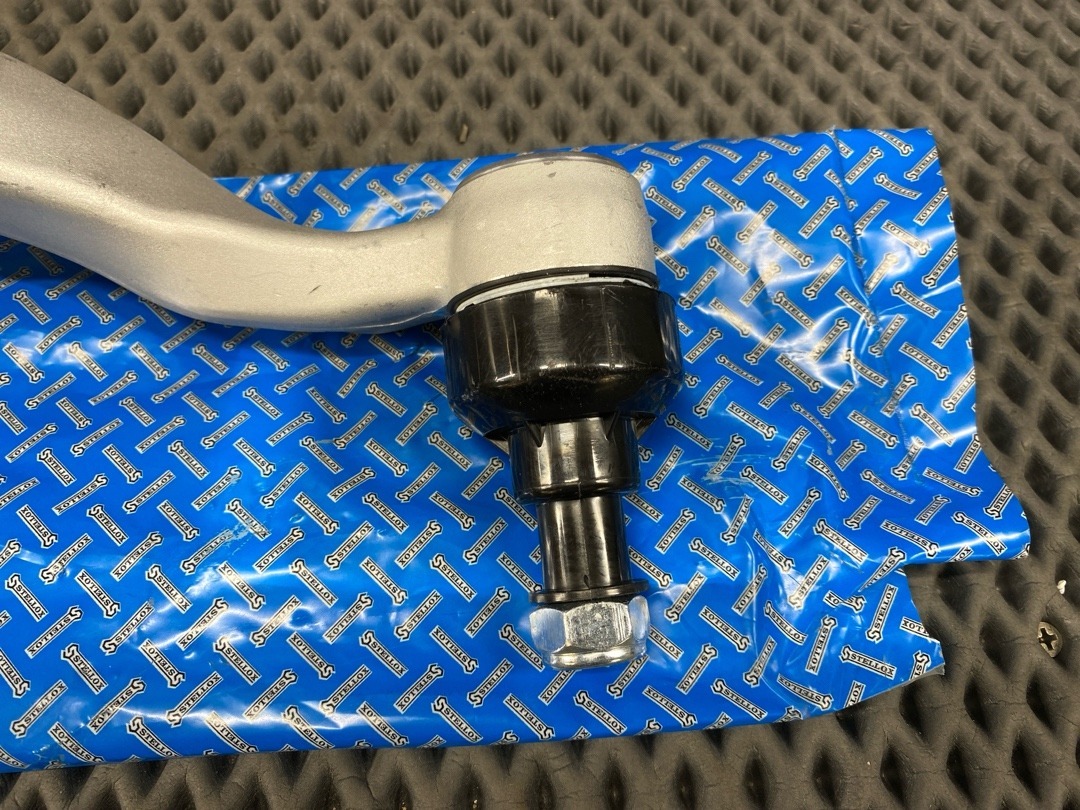 Рычаг подвески, 3220 рублей, Красноярск