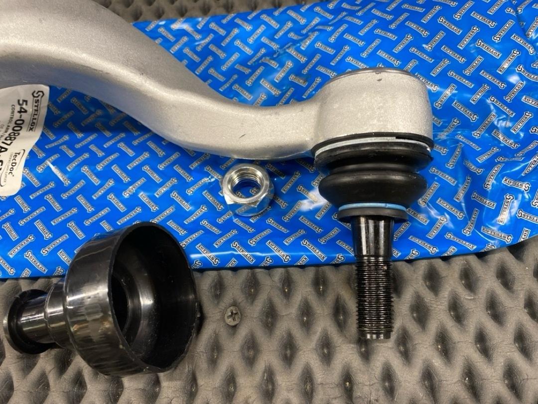 Рычаг подвески, 3220 рублей, Красноярск