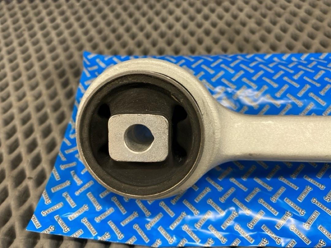 Рычаг подвески, 3220 рублей, Красноярск