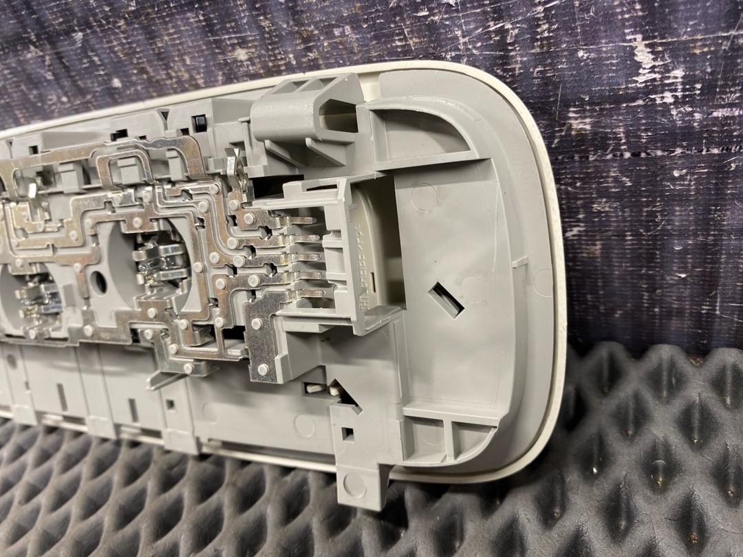 Плафон салона, 1340 рублей, Красноярск