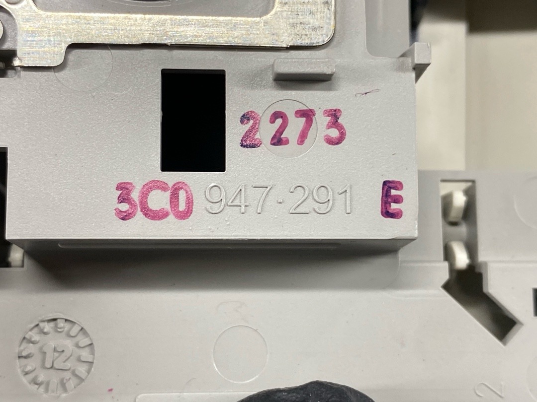 Плафон салона, 1340 рублей, Красноярск