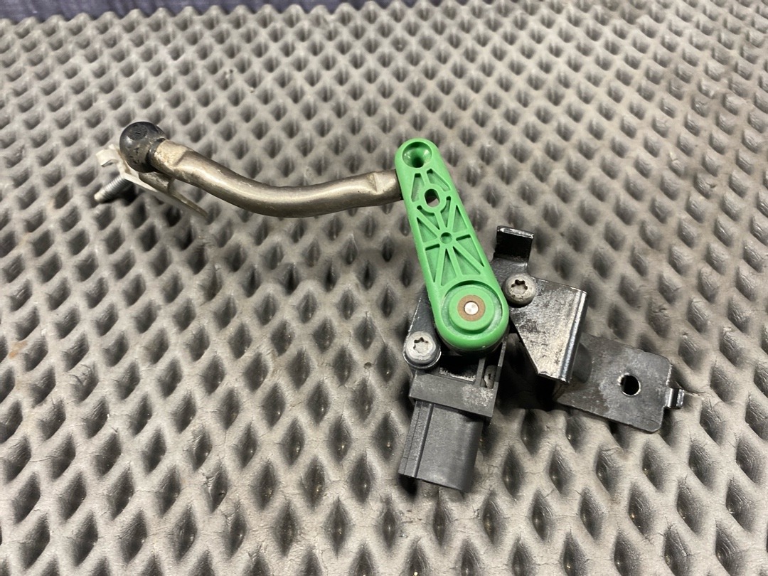 Датчик уровня подвески, 4410 рублей, Красноярск