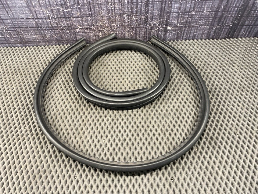 Подкапотный уплотнитель, 2960 рублей, Красноярск