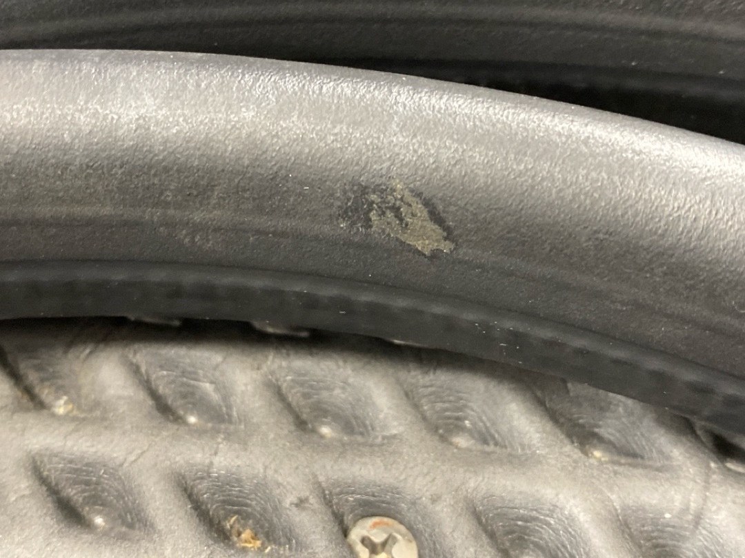 Подкапотный уплотнитель, 2960 рублей, Красноярск