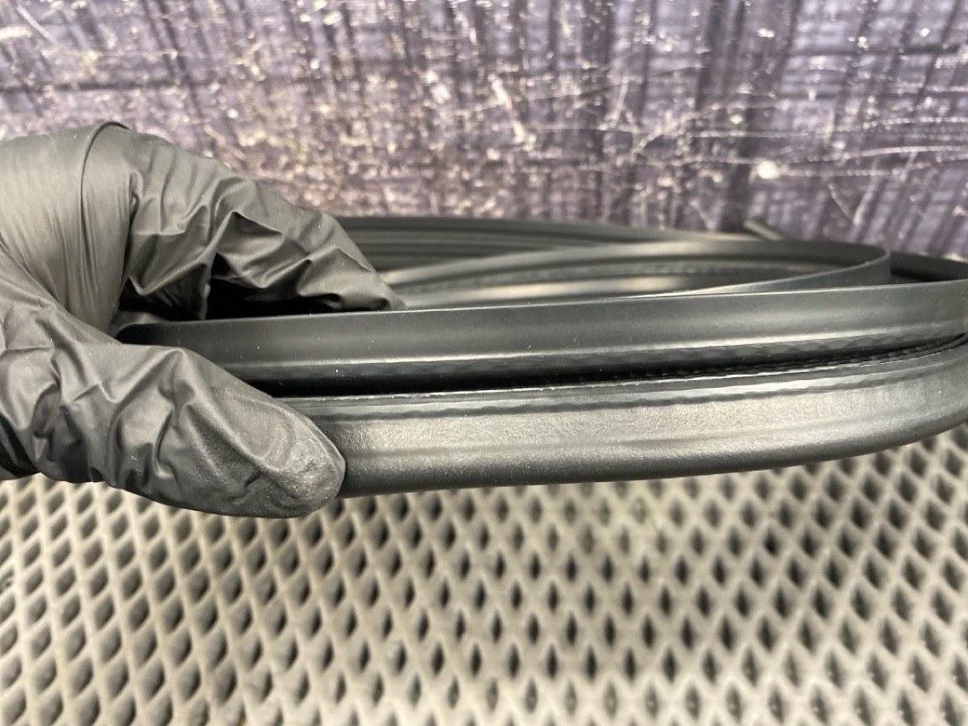 Подкапотный уплотнитель, 2960 рублей, Красноярск