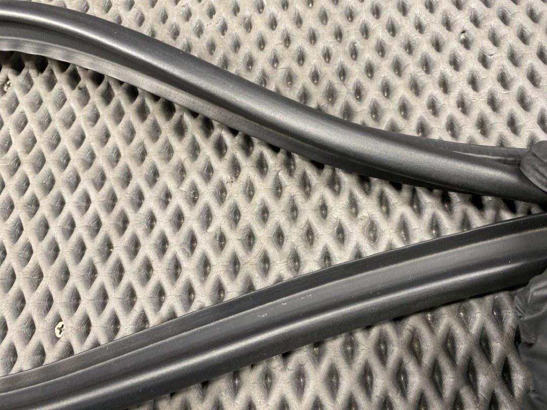 Подкапотный уплотнитель, 2960 рублей, Красноярск