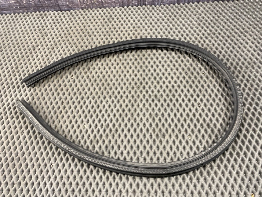 Подкапотный уплотнитель, 2960 рублей, Красноярск