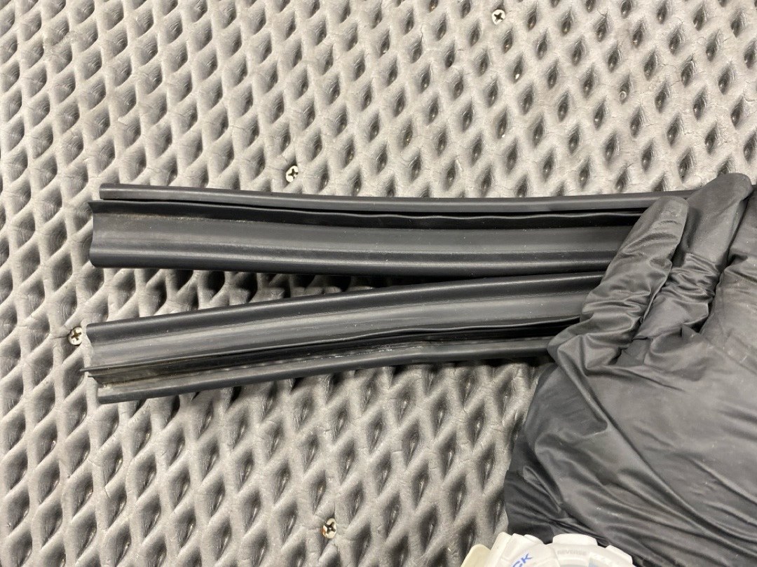 Подкапотный уплотнитель, 2960 рублей, Красноярск