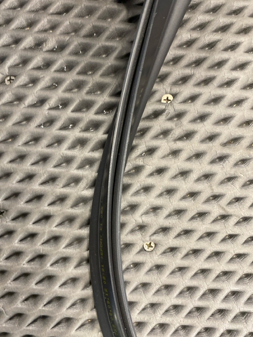 Подкапотный уплотнитель, 920 рублей, Красноярск