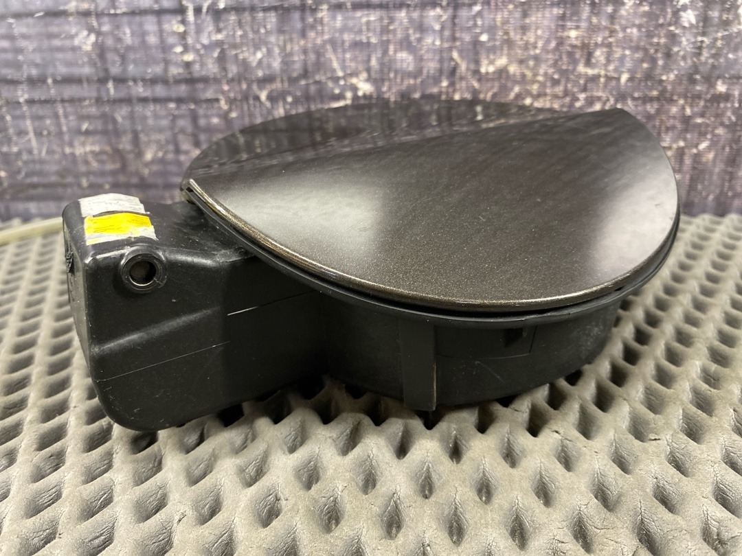 Лючок бензобака, 3360 рублей, Красноярск