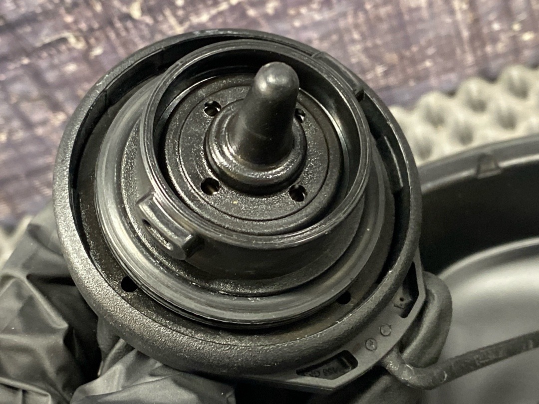 Лючок бензобака, 3360 рублей, Красноярск