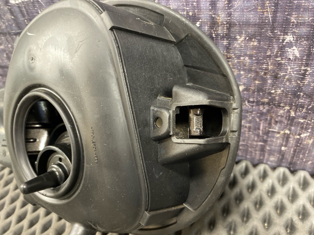 Лючок бензобака, 3360 рублей, Красноярск