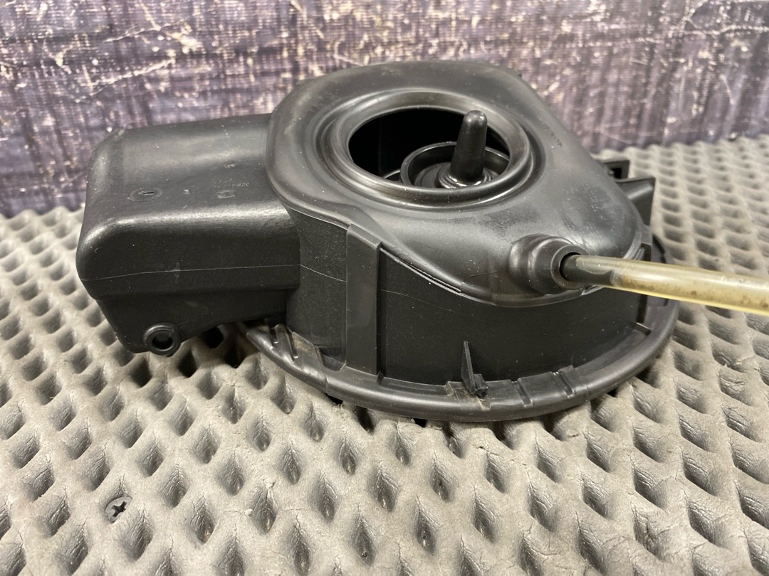 Лючок бензобака, 3360 рублей, Красноярск