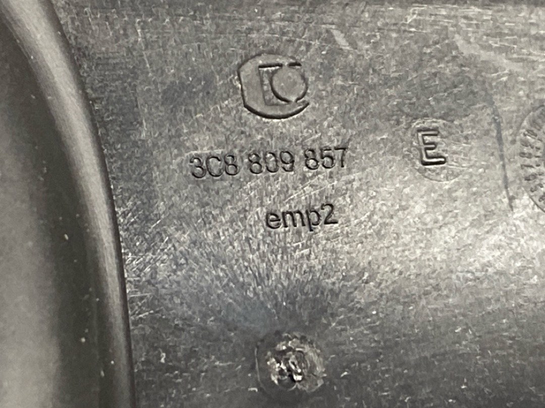 Лючок бензобака, 3360 рублей, Красноярск