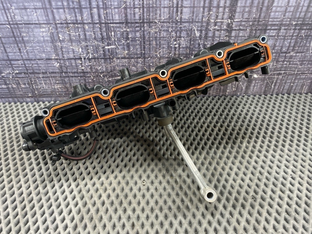 Коллектор впускной, 9030 рублей, Красноярск