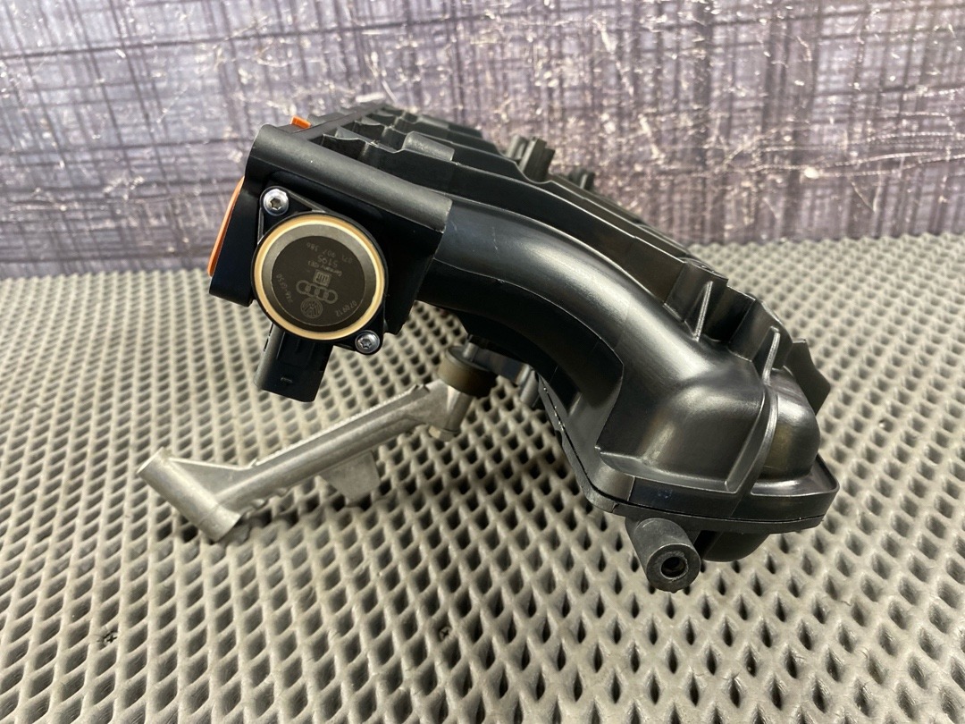 Коллектор впускной, 9030 рублей, Красноярск