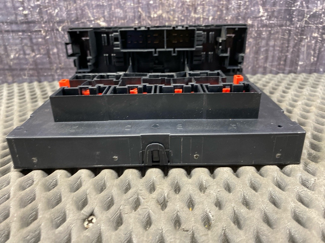 Блок управления бортовой сети, 2729 рублей, Красноярск