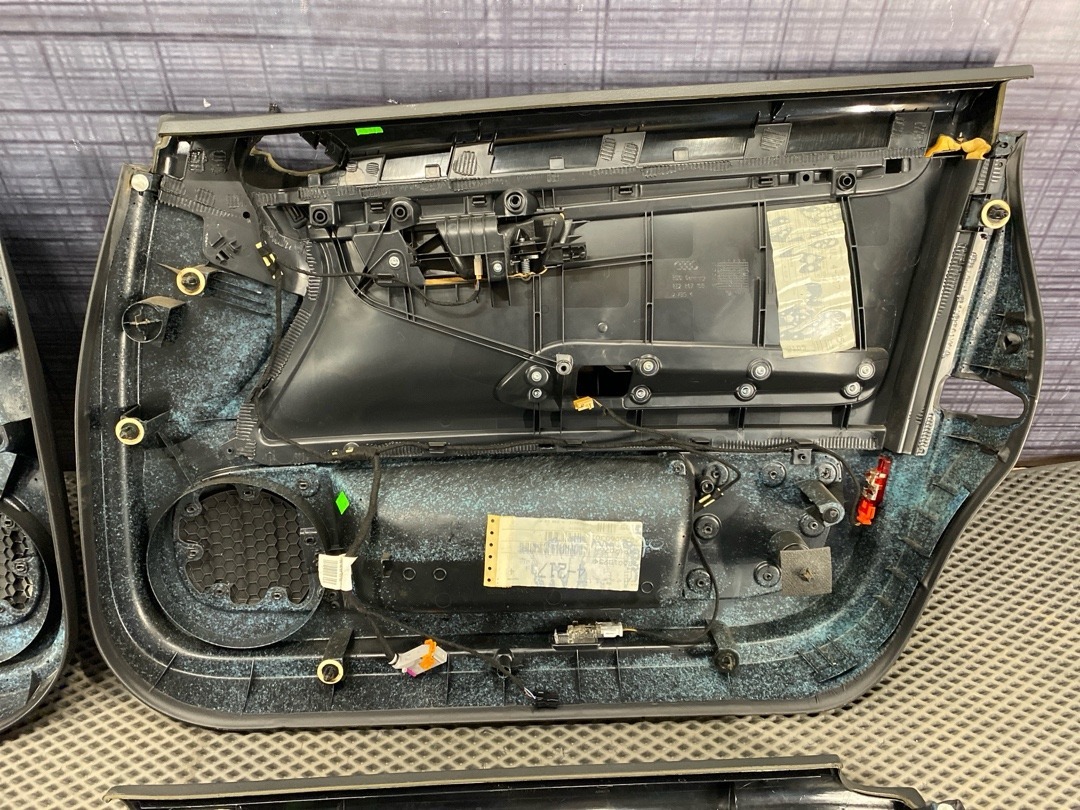 Комплект обшивок дверей, 7360 рублей, Красноярск