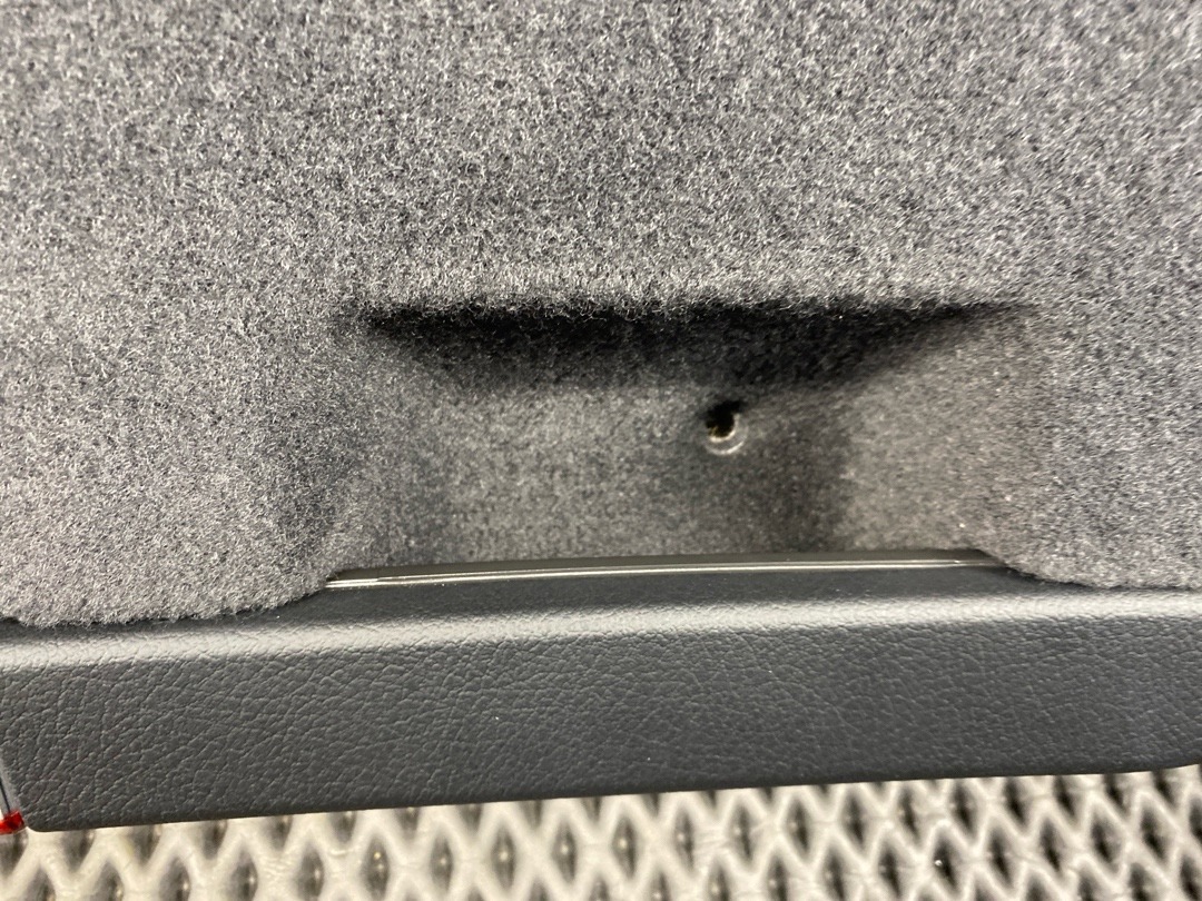 Обшивка крышки багажника, 2280 рублей, Красноярск