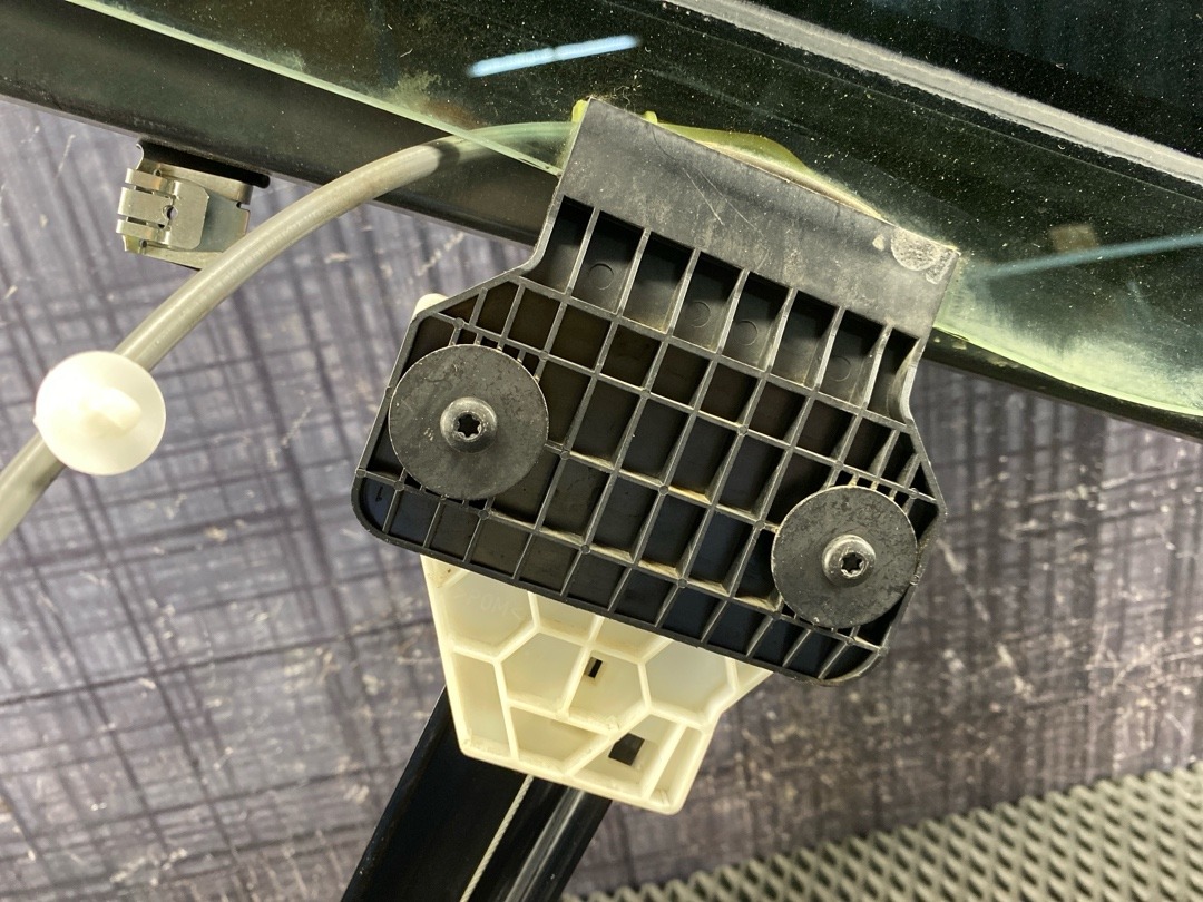 Стеклоподъемник, 2240 рублей, Красноярск