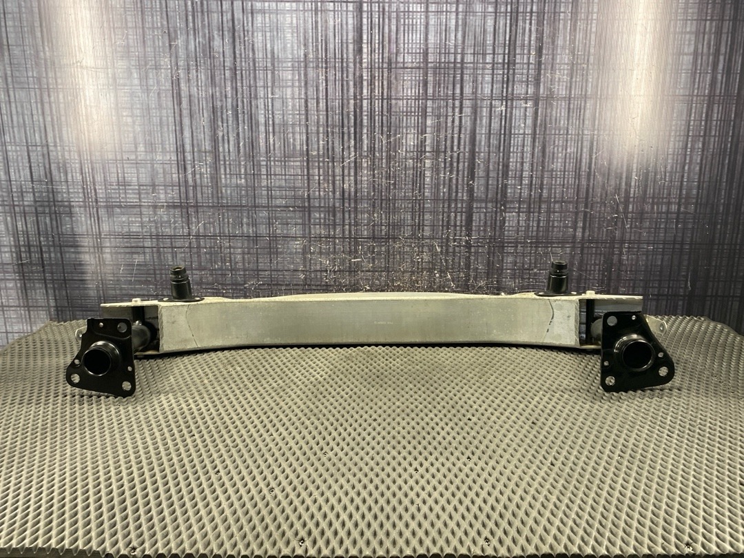 Усилитель бампера, 4610 рублей, Красноярск