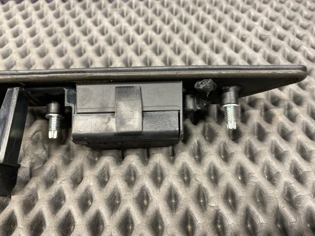 Кнопка открывания багажника, 3860 рублей, Красноярск