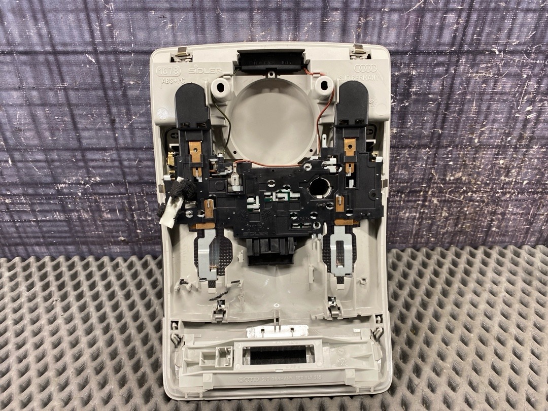 Плафон салона, 1420 рублей, Красноярск