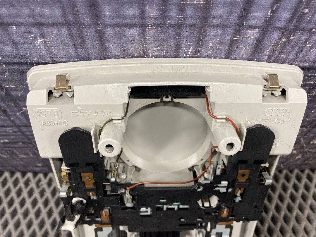 Плафон салона, 1420 рублей, Красноярск