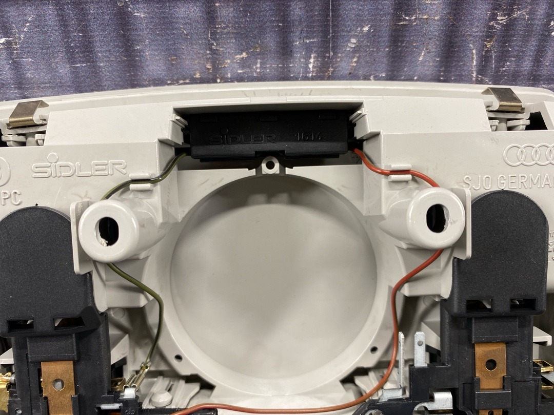 Плафон салона, 1420 рублей, Красноярск