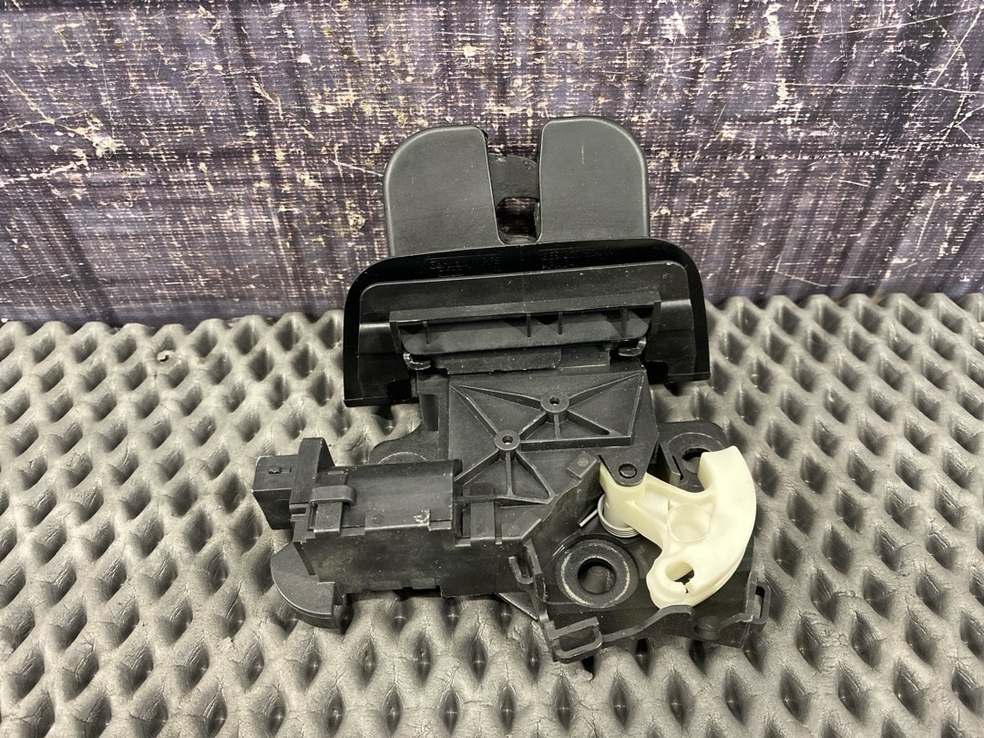 Замок крышки багажника, 3460 рублей, Красноярск