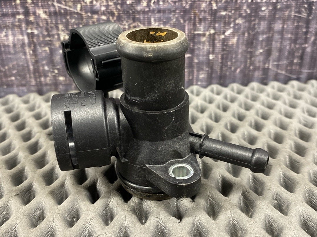 Фланец системы охлаждения, 1360 рублей, Красноярск