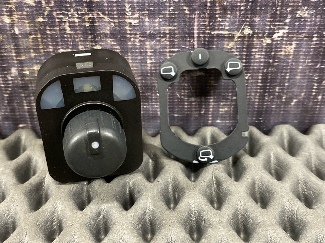 Кнопка регулировки зеркал, 1680 рублей, Красноярск