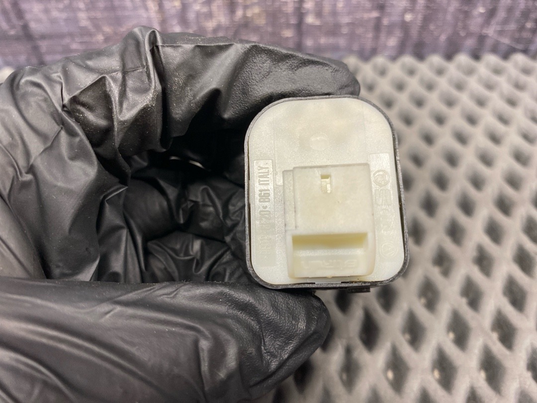 Кнопка регулировки зеркал, 1680 рублей, Красноярск