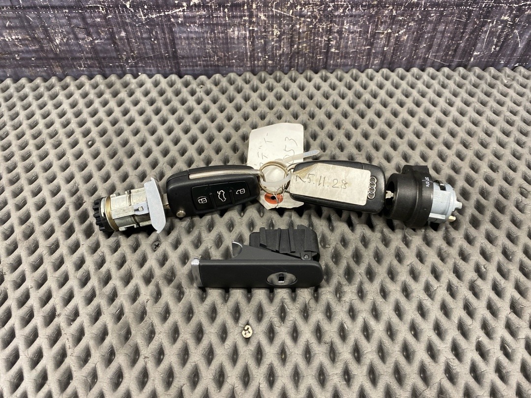 Комплект замков с ключом, 6890 рублей, Красноярск