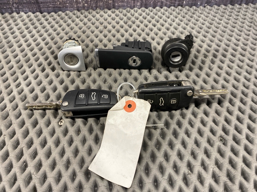 Комплект замков с ключом, 6890 рублей, Красноярск