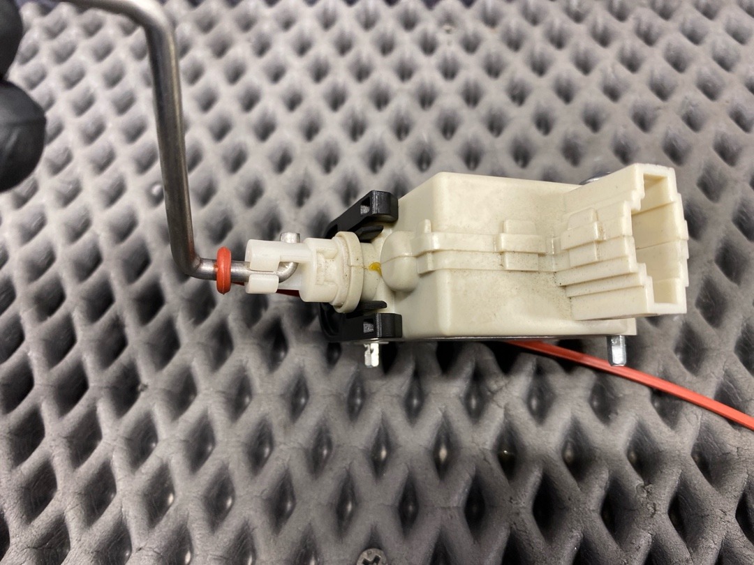 Замок лючка бензобака, 930 рублей, Красноярск