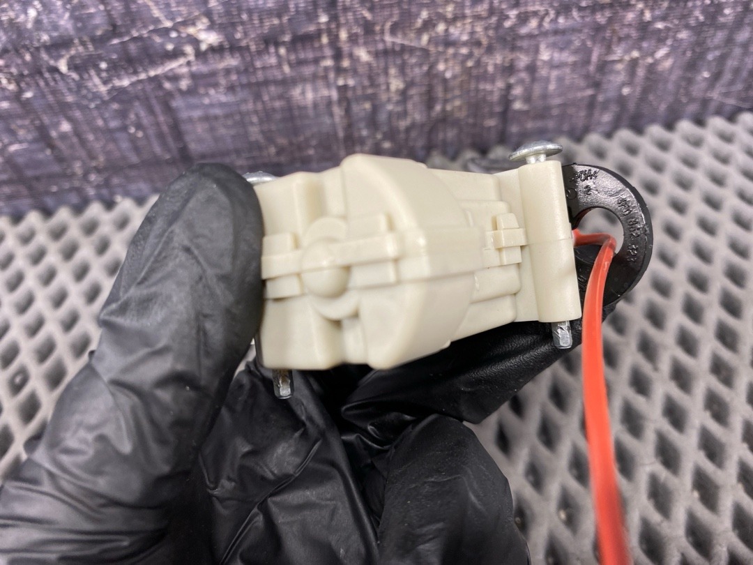 Замок лючка бензобака, 930 рублей, Красноярск