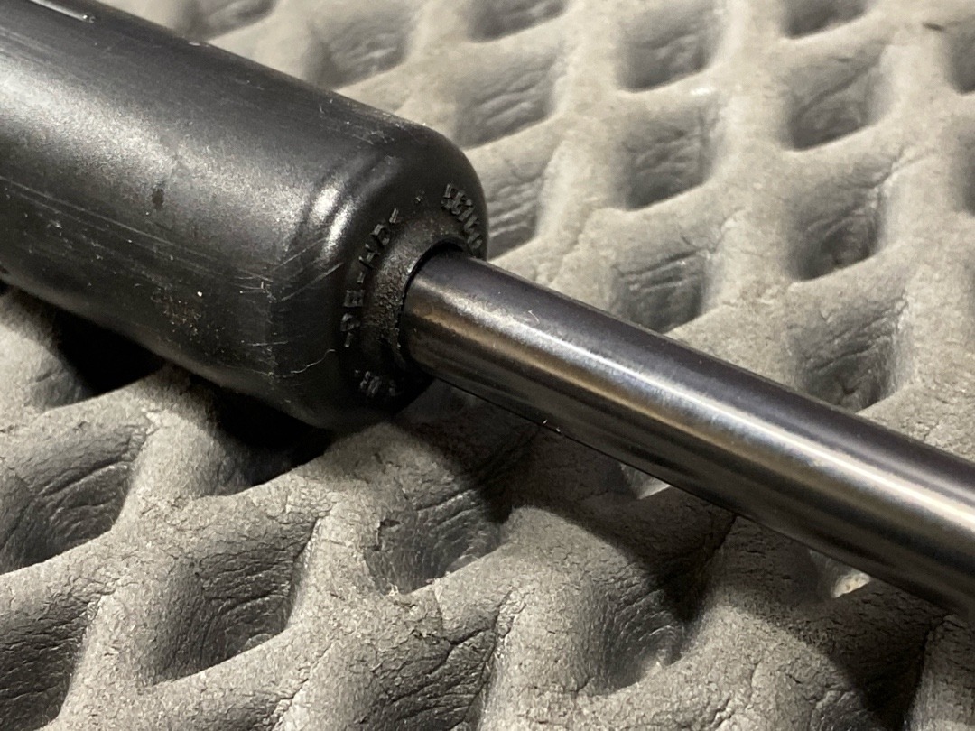 Амортизатор багажника, 650 рублей, Красноярск