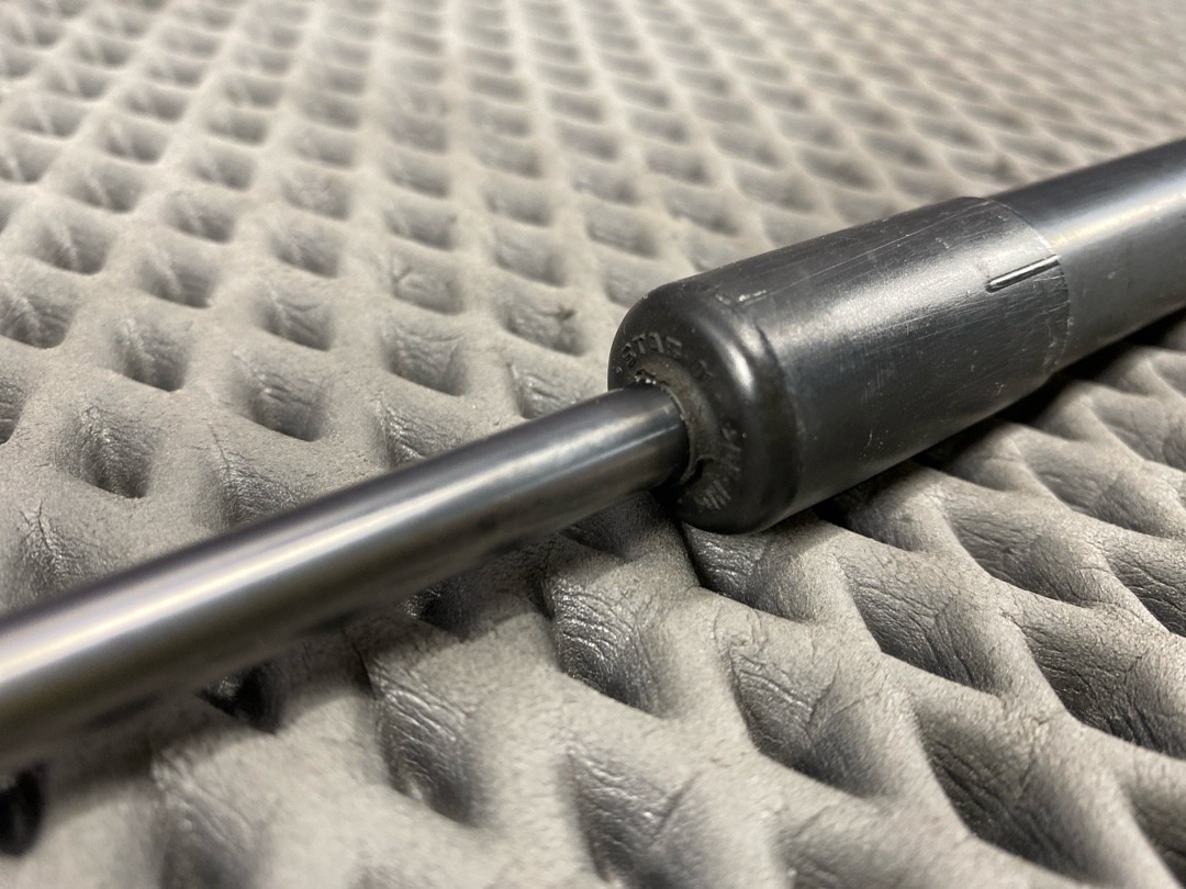 Амортизатор багажника, 650 рублей, Красноярск