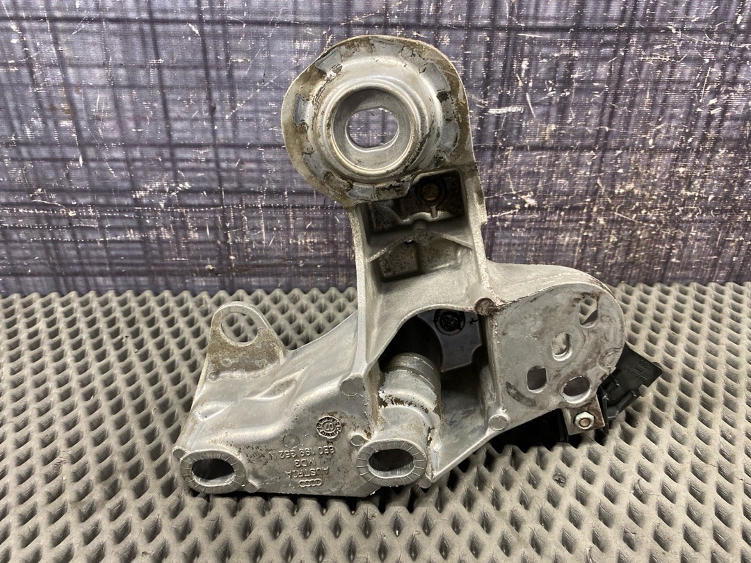 Кронштейн двигателя, 1210 рублей, Красноярск